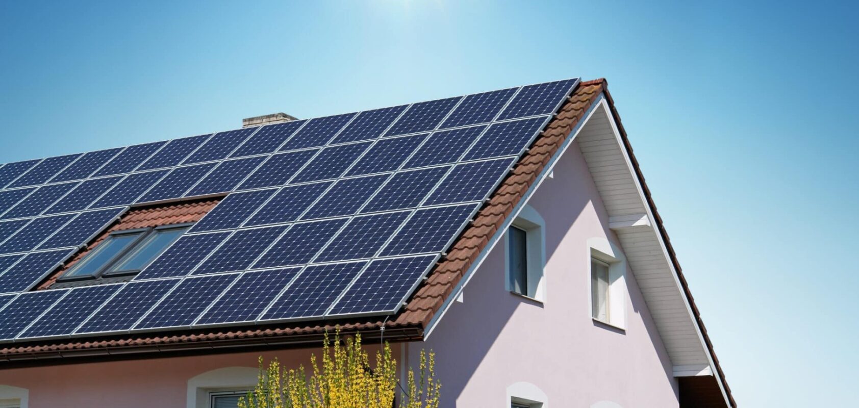 Top 5 Best Cheap Solar Panels (2024 Cost & Efficiency Guide)
