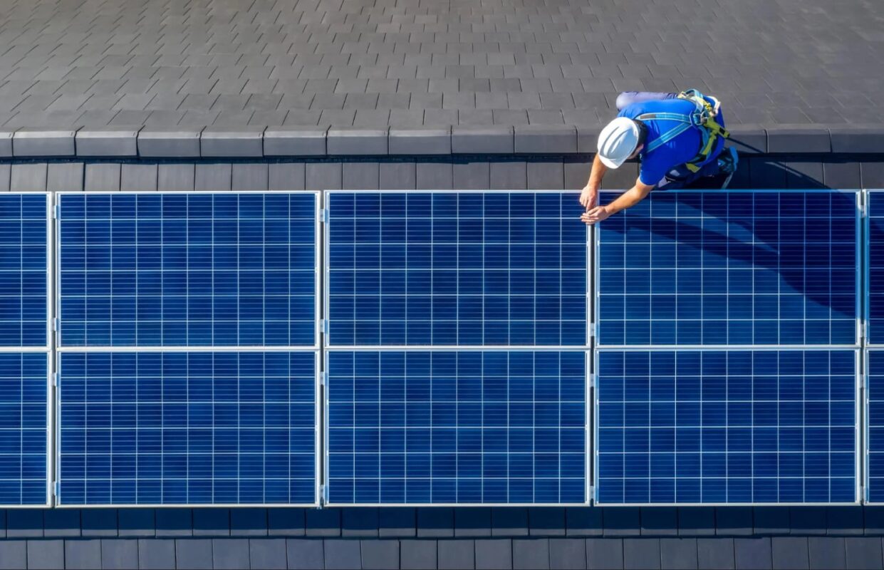 Are ‘Free Solar Panels’ Really Free? (2024 Guide)