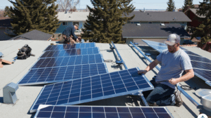 5 Best Solar Panels for Homes (2024 Costs, Reviews & More)